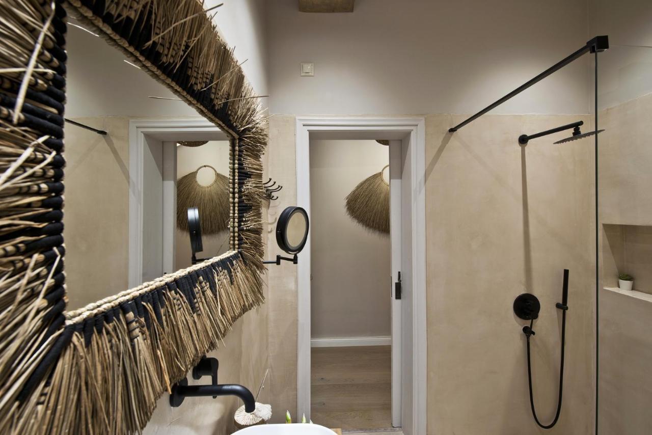 Stylish Apartment At Pagrati Athens Exterior photo